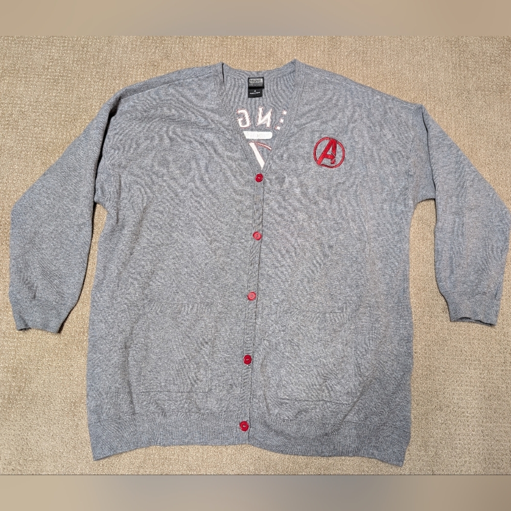 Her Universe Womens Marvel Avengers Logo Knit Cardigan Sz 4X Plus Gray Button